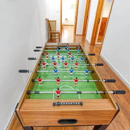 Bennys Seaside Escape