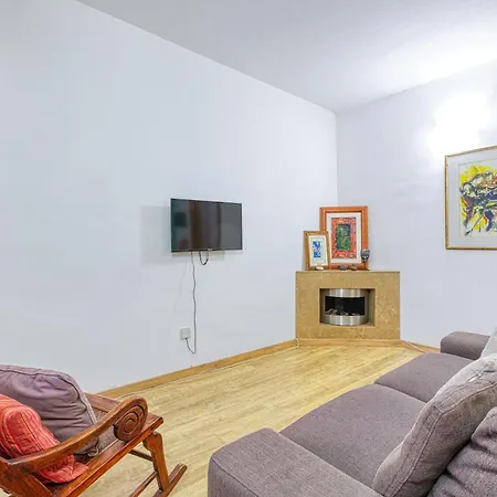 Bennys Seaside Escape Apartment *