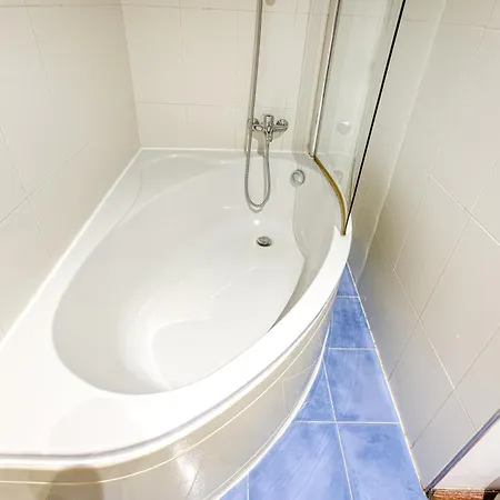 Apartament Bennys Seaside Escape