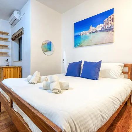Bennys Seaside Escape Sliema