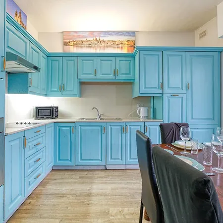 Bennys Seaside Escape