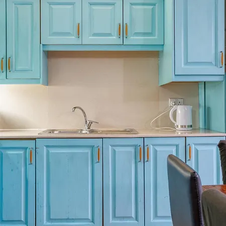 Bennys Seaside Escape * Sliema