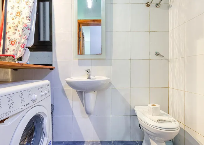 Bennys Seaside Escape * Sliema