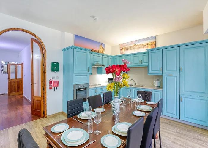 Bennys Seaside Escape *